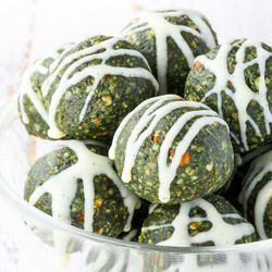 Matcha No Bake Energy Bites (gluten &amp; Dairy Free, Vegan, Paleo)