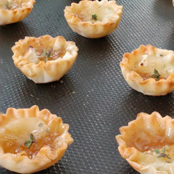 Fig And Herbed Brie Cups Recipe