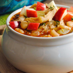 Autumn Chicken &amp; Apple Cider Chili
