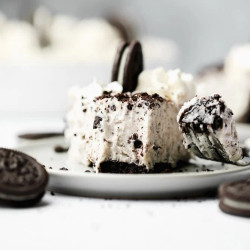 Vegan Oreo Cheesecake