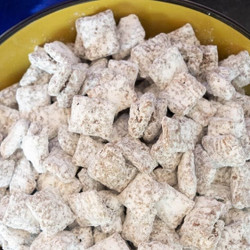 Pistachio &amp; Cardamom Muddy Buddies