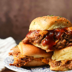 Pulled Pork Sliders (Alisonhavens_IG)