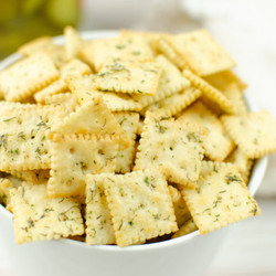 Dill Pickle Saltines
