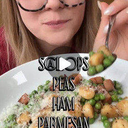Quick 10 Minute Seared Scallops With Crispy Ham And Peas