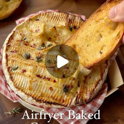 Airfryer Baked Camembert