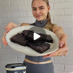 4 Ingredient Greek Yoghurt Brownies