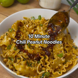 10 Minute Chili Peanut Noodles