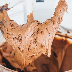 Almost Homemade (cheater) Buttercream Frosting