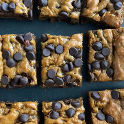 Flourless Peanut Butter Banana Chocolate Chip Bars