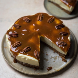 Salted Caramel "biscoff" Cheesecake With Pecans