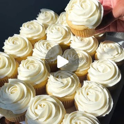 Vanilla Cupcakes