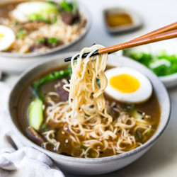 Slow Cooker Ramen With Beef
