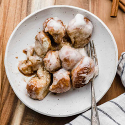 Easy Cinnamon Roll Bites