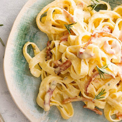 Creamy Fettuccine Carbonara Recipe