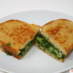 Pesto Provolone Grilled Cheeses