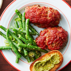 Glazed Mini Meatloaves With Green Beans, Pesto &amp; Crusty Bread