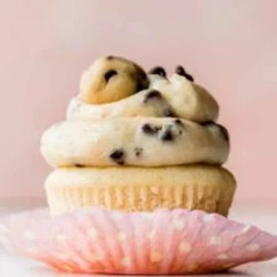 Molten Cookie Dough Cupcakes