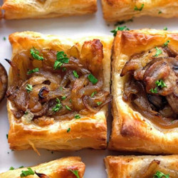 Caramelized Onion Puff Pastry Bites With Gruyere And Mushrooms