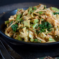 Lotek - Indonesisch Groentegerecht Met Pindasaus