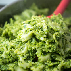 Easy Edamame Pesto Pasta