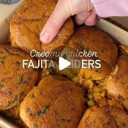 Creamy Chicken Fajita Sliders