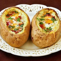 Idaho Sunrise (baked Eggs &amp; Bacon In Potato Bowls)