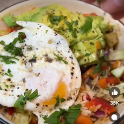 Easy Asian veggie, rice &amp; egg bowl