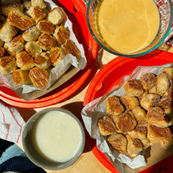 Copycat Auntie Anne's Pretzel Bites