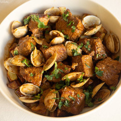 Portuguese Pork And Clams – Carne De Porco À Alentejana