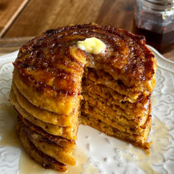 Pumpkin Cinnamon Roll Pancakes