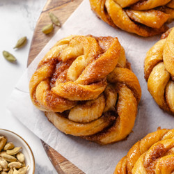 Cardamom Buns