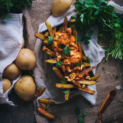 Oven Baked Curry Fries With A Tikka Masala Sauce