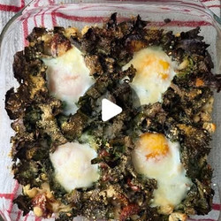 Kale &amp; Tomato Baked Eggs