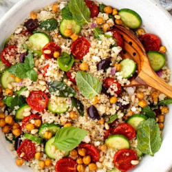 Meal Prep Ideas: Mediterranean Quinoa Salad
