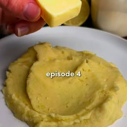 Cowboy Butter Steak Bites With Roasted Garlic Mashed Potatoes
