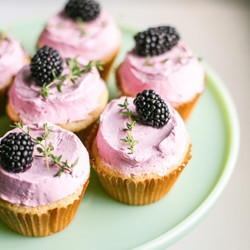 Lemon Blackberry Cupcakes