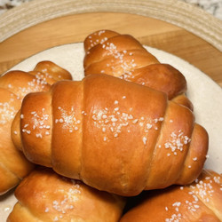 Salt Bread (Japanese Shio Pan)