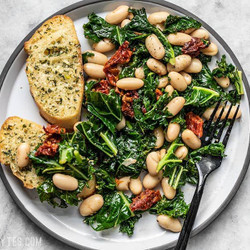 Sun Dried Tomato, Kale, And White Bean Skillet