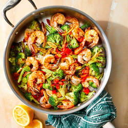 One-pot Garlicky Shrimp &amp; Broccoli