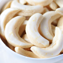 Copycat Maggiano's Lemon Cookies