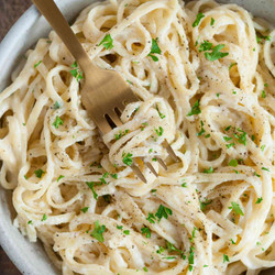 Easy Make-ahead Alfredo Sauce
