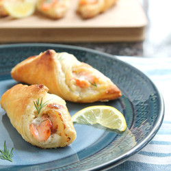 Salmon Pastry Appetizer With Lemon And Dill Cream Cheese Filling
