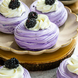 Blackberry Pavlovas