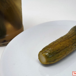 Easy Garlic Refrigerator Pickles