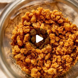 Crispy Nutritional Yeast Roasted Chickpeas