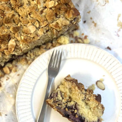 Blueberry Crumble Cake