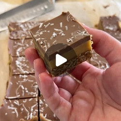 Anzac Caramel Slice