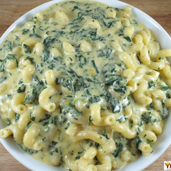 Creamy Macaroni And Cheese With Spinach