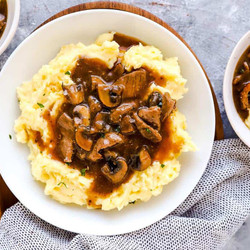 Crockpot Beef Tips And Mushroom Gravy
