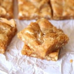 Marshmallow Blondies